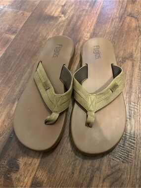 Men’s Flojos size 12